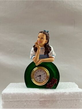 Wizard Of Oz Dorothy Clock With Toto Ornament
